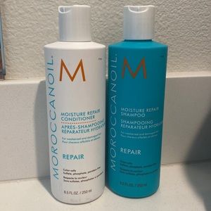 Moroccanoil Moisture repair shampoo and conditioner